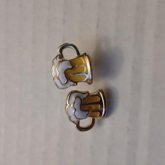 4/$40 New Cartoon Beer Mugs Stud Earrings - Picture 2 of 6